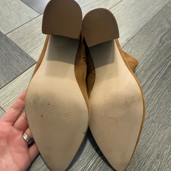 Steve Madden Brown Ankle Booties - Picture 4 of 7